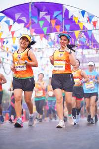 BIB: 16478, 15062
                            <button type="button" onclick="openModal(9939297)" class="btn btn-primary btn-sm float-right btn-popup" data-toggle="modal" data-target=".modal-high-quality">
                        <i class="fas fa-shopping-cart"></i> Add to Cart
                    </button>
                                            <button type="button" onclick="isThisMe(9939297, true)" class="btn btn-success btn-sm float-right btn-popup btn-isme hidden" data-toggle="tooltip" data-placement="bottom" title="นี่คือรูปของคุณใช่ไหม คลิกที่นี่เพื่อเอาเข้าอัลบั้ม">
                        <i class="fas fa-plus"></i> Add to album
                    </button>
                    <button type="button" onclick="isThisMe(9939297, false)" class="btn btn-warning btn-sm float-right btn-popup btn-isnotme hidden">
                        <i class="fas fa-ban"></i> Remove from album
                    </button>